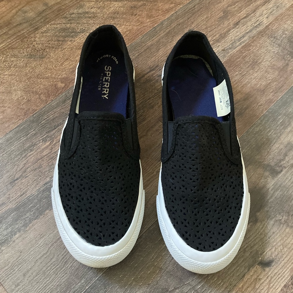 Sperry slip ons size 6